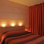 Contact Du Parc Hotel 2*