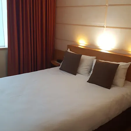 Hotell Du Parc Nantes Ouest 2*