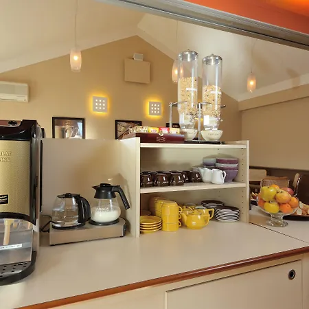 מלון Du Parc Nantes Ouest