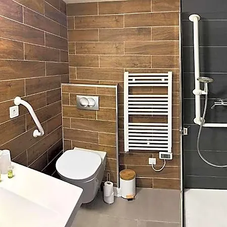 Du Parc Nantes Ouest 2* Orvault