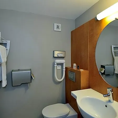 Du Parc Nantes Ouest Hotel