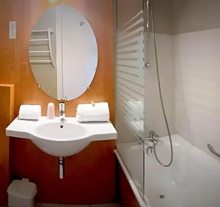 Du Parc Nantes Ouest Hotel
