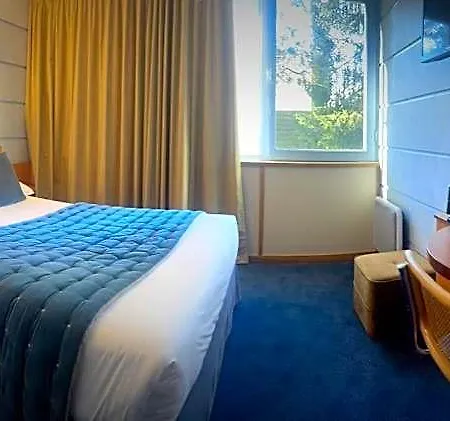 Du Parc Nantes Ouest Hotel 2*