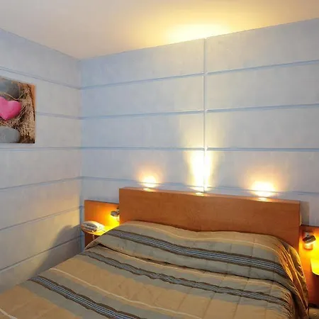 Hotel Du Parc Nantes Ouest 2*