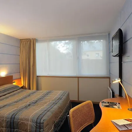 Du Parc Nantes Ouest 2* Orvault