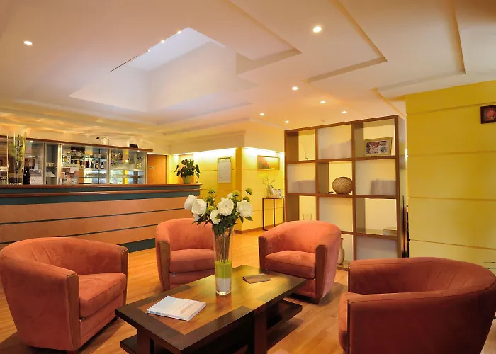 Du Parc Nantes Ouest Hotel Orvault