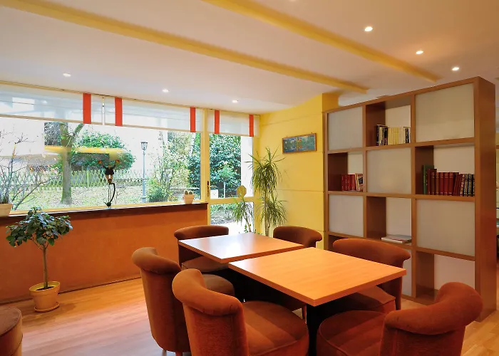 Du Parc Nantes Ouest 2*