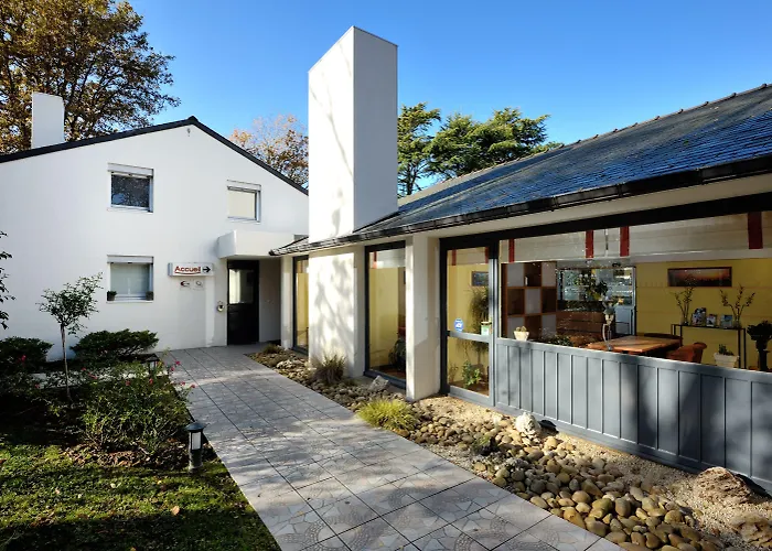 Du Parc Nantes Ouest Hotel